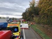 Die Unfallstelle auf der Autobahn A1 bei Deitingen. (Bild: Kapo Solothurn)