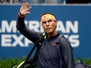 Rafael Nadal muss unverrichteter Dinge wieder aus Frankreich abziehen (Bild: KEYSTONE/FR110666 AP/ADAM HUNGER)