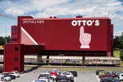 Erkennt in der Schweiz fast jeder: Das Logo von Otto's war Teil der Gerichtsverhandlung im Namensstreit. (Bild: Alexandra Wey / Keystone (Sursee, 28. Juni 2018))