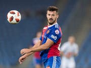 Albian Ajeti leitet die Wende für Basel gegen seinen Ex-Klub St. Gallen ein (Bild: Keystone/ALESSANDRO DELLA VALLE)