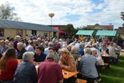 Impressionen vom ersten Herbstmarkt in der neuen Form. (Bilder: Zita Meienhofer)