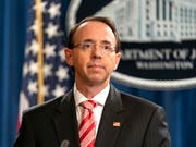 US-Präsident Donald Trump hat Spekulationen über eine Entlassung von Vize-Justizminister Rod Rosenstein vorerst ein Ende gesetzt. (Bild: KEYSTONE/EPA/JIM LO SCALZO)