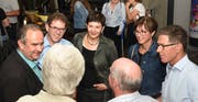 Filmemacher Daniel Felix (links) mit den Regierungsräten Jakob Stark und Monika Knill. (Bild: PD)