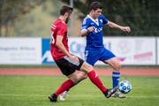 Sie sorgten für den 1:1-Gleichstand nach 50 Minuten: Sandro Fischer (Willisau/links) und Luca Vogel. (Bild: Nadia Schärli (Willisau, 7. Oktober 2018)
