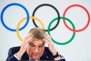 Hat Gegendenwind durch Athletenorganisationen: IOC-Präsident Thomas Bach. (Bild: Valentin Flauraud/Keystone (Lausanne, 20. Juli 2018))