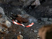 Solche 50-Kilo-Fliegerbomben befinden sich noch immer in dem 1947 verschütteten Munitionslager der Armee in Mitholz. Von ihnen geht eine grössere Gefahr aus als bisher angenommen. (Bild: KEYSTONE/ANTHONY ANEX)