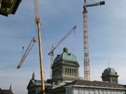 Wirtschaftsboom: Der Internationale Währungsfonds hebt seine Konjunkturprognose für die Schweiz 2018 deutlich an. (Bild: KEYSTONE/PETER SCHNEIDER)