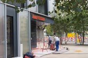 Am Montagnachmittag wurde die Raiffeisenbank in Wittenbach überfallen. (Bild: Ralph Ribi)