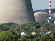Das AKW Gösgen im Kanton Solothurn muss die bei einem Test festgestellten Mängel an Brandschutzklappen beheben. (Bild: KEYSTONE/GAETAN BALLY)