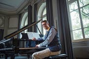 Bringt jugendliche Vitalität mit: Philipp Klahm leitet neu den Konzertchor Luzern. Bild: Dominik Wunderli (Luzern, 2. Oktober 2018)