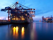 Aufziehende Wolken: Der Internationale Währungsfonds erwartet eine Abschwächung des globalen Wirtschaftswachstum. (Bild: KEYSTONE/AP/FABIAN BIMMER)