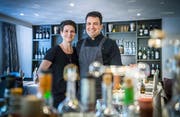 Jucker's Boutique Hotel - Restaurant Linde in Tägerwilen erhält als einziger Thurgauer einen Gault Millau Punkt. Thomas Jucker (Koch) und seine Frau Karin Jucker im Restaurant. (Bild: Andrea Stalder)