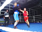 Der Rheintaler Mohammed Temizer (Rot) zeigte gegen den Winterthurer Brian Cabodevilla einen tollen Fight.