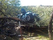 Die Frau kroch erst mehrere Tage nach dem Unfall im US-Bundesstaat Arizona aus dem Autowrack. (Bild: KEYSTONE/AP Arizona Department of Public Safety)