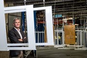 Thomas Wirth, CEO Wirth + Co AG, im Lackierwerk der Firma. (Bild: Philipp Schmidli (Buchrain, 30. Oktober 2018))