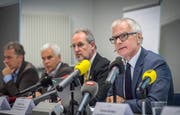 Die Untersuchungskommission um Hanspeter Uster (rechts) präsentierte am Mittwoch in Frauenfeld vor den Medien ihren Schlussbericht. (Bild: Andrea Stalder)