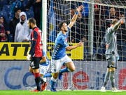 Fabian Ruiz schiesst für Napoli gegen Genoa das 1:1 und sorgt für die Wende (Bild: KEYSTONE/EPA ANSA/SIMONE ARVEDA)