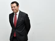 Guy Lachappelle an einer Medienkonferenz der Raiffeisenbank in Brugg am Samstag. Die Raiffeisen-Delegierten wählten ihn zuvor zum neuen Verwaltungsratspräsidenten. (Bild: Keystone/WALTER BIERI)