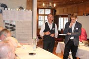 Jürgen Knopp (links) und Sebastian Koller führten als Ad-interim-Vorstandsmitglieder durch die Diskussion. (Bild: Christof Lampart)