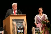 Der ehemalige Kranzschwinger und heutige Schwyzer Regierungsrat Othmar Reichmuth (CVP) hielt die Festansprache. (Bild Reto Betschart (Schwyz, 10. November 2018))