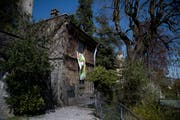 Hausbesetzung im vergangenen Frühling auf Musegg. (Bild: LZ (Luzern, 18. April 2018))