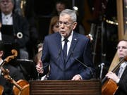 Bundespräsident Alexander Van der Bellen sprach den Österreichern im Rahmen eines Staatsaktes zu «100 Jahre Republik Österreich» ins Gewissen. (Bild: Keystone/APA/HANS PUNZ)