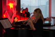 Talenschülerin Jeannine Häberli präsentiert ihr Können am «Talenschule in Concert» vergangenen Sommer. (Bild: PD)