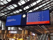 Auch am Bahnhof Luzern wurde eine Störungsmeldung angezeigt. (Bild: Matthias Piazza)