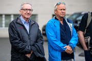 Wenn es um die Selbstbestimmungsinitiative geht, haben Regierungspräsident Robert Küng (FDP, links) und SVP-Justiz- und Sicherheitsdirektor Paul Winiker eine unterschiedliche Haltung. (Bild: Philipp Schmidli (Luzern, 18. Oktober 2018))