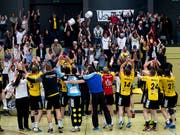 Erster Saisonsieg in der 9. Runde: Fortitudo Gossau hatte wieder einmal Grund zum Jubeln (Bild: KEYSTONE/GEORGIOS KEFALAS)