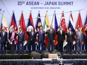 Gruppenbild vom Asean-Gipfel am Mittwoch in Singapur. (Bild: Keystone/AP/YONG TECK LIM)