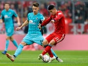 James Rodriguez (rechts) steht Bayern München vorderhand nicht zur Verfügung (Bild: KEYSTONE/EPA/RONALD WITTEK)