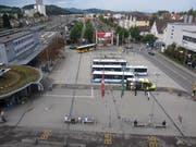 Mit dem Fahrplanwechsel verbessert sich die Situation für Pendlerinnen und Pendler, die via Bahnhof Wil reisen insgesamt. Einige müssen aber ab dem 9. Dezember lange Wartezeiten in Kauf nehmen. (Bild: PD)