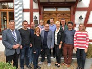 Auf der CVP-Liste: Vorne Luzi Schmid, Claudio Fortunato, Nora Stahr, Lukas Auer, Susann Kehl, Mattia Godenzi, Esther Straub. Hinten Christoph Lehner, Myrta Lehmann, Dominik Diezi, Aurelio Petti. Bild: PD