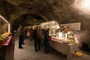 Der Markt in Brunnen findet zum Teil unterirdisch statt. (Bild: PD)