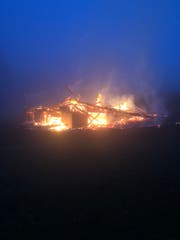 Die Scheune brannte lichterloh. (Bild: Kantonspolizei Appenzell Ausserrhoden)