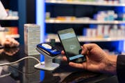 Investoren von Twint sollen sich vor ausländischer Konkurrenz unrechtmässig geschützt haben. (Bild: Christian Beutler/Keystone Bern, 2. Mai 2018)