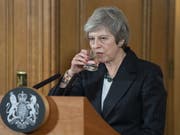 Die britische Premierministerin kämpft mit Widerstand der nordirischen DUP-Partei, von deren Unterstützung Mays Minderheitsregierung abhängt. (Bild: KEYSTONE/EPA BLOOMBERG POOL/DAVID LEVENSON / POOL)