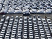 Weil die neuen Prüfstandards nicht rechtzeitig eingeführt wurden, drosselten die deutschen Autobauer ihre Produktion vorübergehend. (Bild: KEYSTONE/EPA/DAVID HECKER)