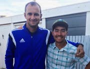 John Allen Chau (rechts) wollte die Ur-Einwohner missionieren. (Bild: AP/Sarah Prince, Kapstadt, 21. November 2018)