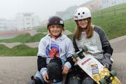 Skateboardnachwuchs aus Herisau: Felix (10) und Julia Meier (12) gehören in ihrer Alterskategorie zu den Besten. (Bild: Claudio Weder)
