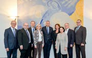 Der neue Verwaltungsrat Sozialversicherungszentrum (v.l.n.r.): Urs Hofstetter, Dr. Armin Hartmann, Albert Vitali, Ruth Aregger, Regierungsrat Guido Graf, Prof. Dr. Andrea Belliger, Helene Meyer-Jenni, Urs Kneubühler, Marcel Nussbaum (Sekretär des Verwaltungsrats).