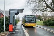 Behindertengerechte Haltestelle mit höherer Anlegekante in der Gemeinde Lengwil. Eingeweiht vor einem Jahr. (Bild: Thi My Lien Nguyen)