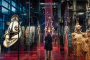 Ausstellung im Pariser Völkerkundemuseum Quai Branly. (Bild: Christophe Petit Tesson/EPA (23. November 2018))