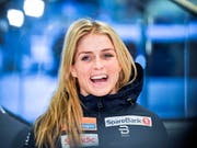 Therese Johaug hat allen Grund zum Lächeln: Sieg bei der Rückkehr nach der Dopingsperre. (Bild: KEYSTONE/EPA COMPIC/KIMMO BRANDT)