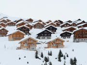 Gut gebucht: Die Vermieter von Ferienwohnungen melden höheren Buchungsstand für die Wintersaison als im Vorjahr. (Bild: KEYSTONE/MAXIME SCHMID)