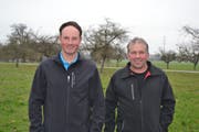 Bauer Florian Tischhauser (links) und Mathias Eggenberger, Präsident Landschaftsqualität Werdenberg. (Bild: Adi Lippuner)