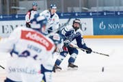 Dean Schwenninger (rechts, mit der EVZ Academy gegen die GCK Lions) will hoch hinaus. (Bild: Roger Zbinden (Zug, 24. November 2018))