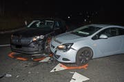 Bei dem Unfall in Triesen wurden am Montagabend zwei Personen verletzt. (Bild: Landespolizei)