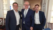 Rolf Stadler, Erik Forner und Rune Syversen (v.l.) tauschen in der norwegischen Botschaft Erfahrungen zur IT-Branche aus. (Bild: PD)
